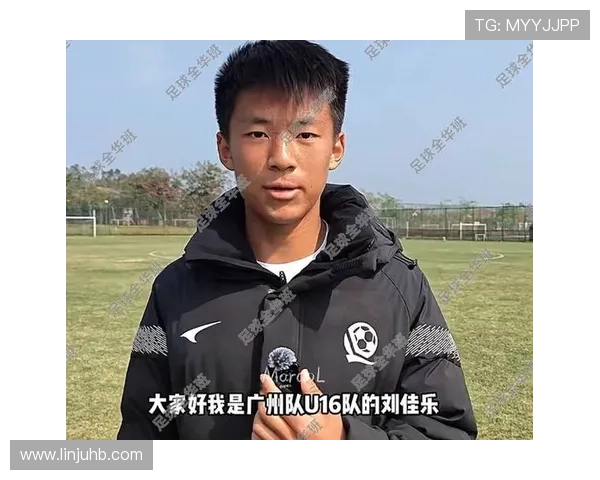 广州足球队的节奏解析：从战术布局到球员配合的深度剖析